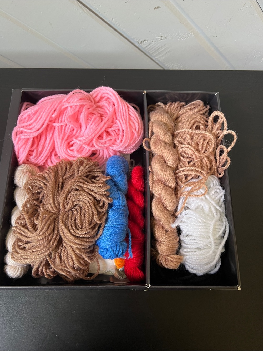 Stranger Things Crochet Kit - - Picture 4 of 5